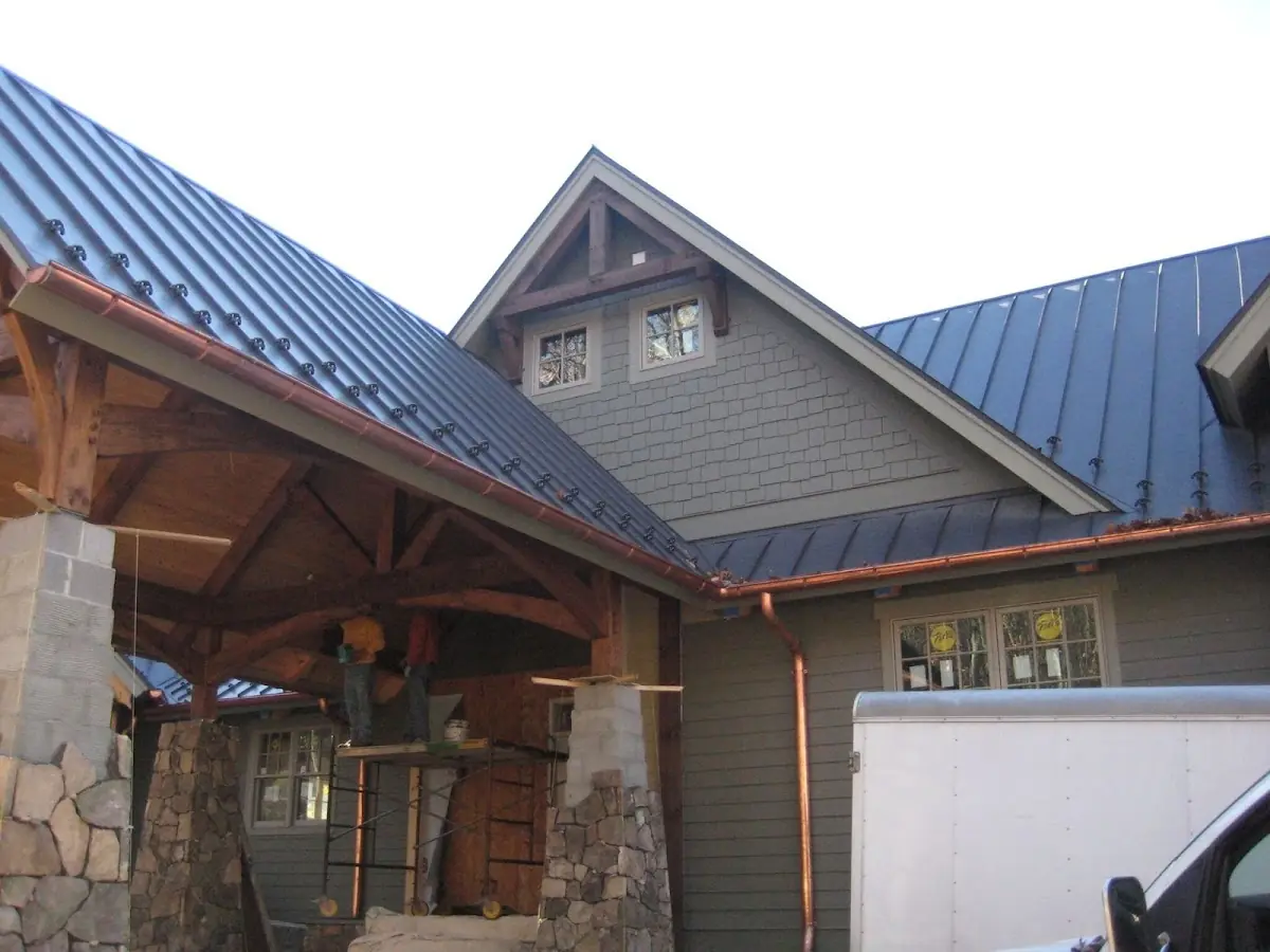 Craftsman Roofing team delivering quality roofing work in Pinecrest Forest